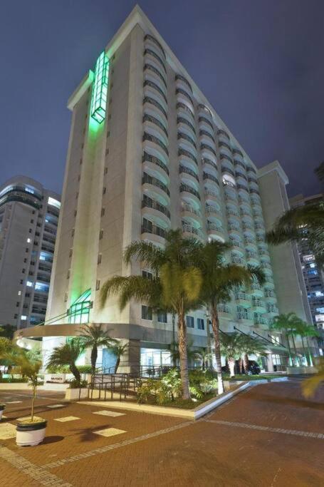 Apartment Barra Premium - Flat 03 Piscina, Academia, Praia, Ate 4 Rio de Janeiro